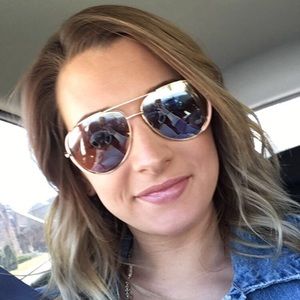 Meet your Posher, Robin